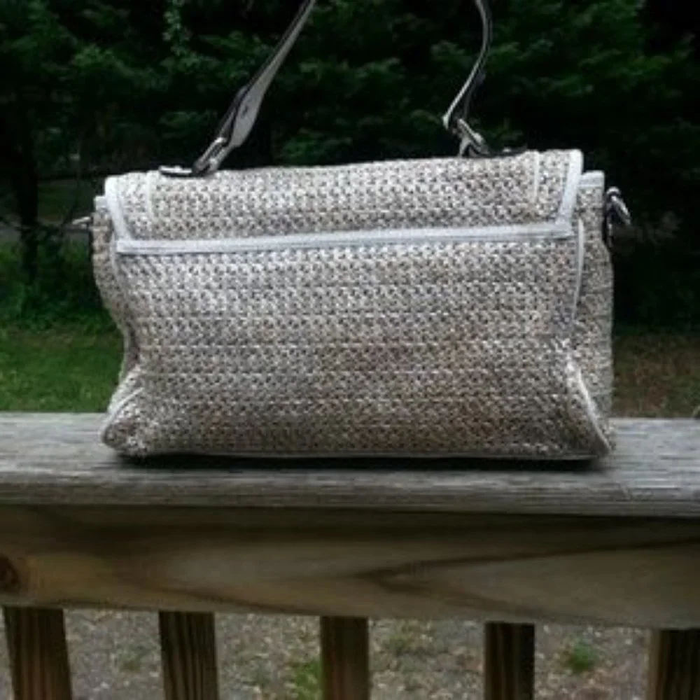 Relic silver white tan woven satchel handbag w/strap Perfect Summer Bag!